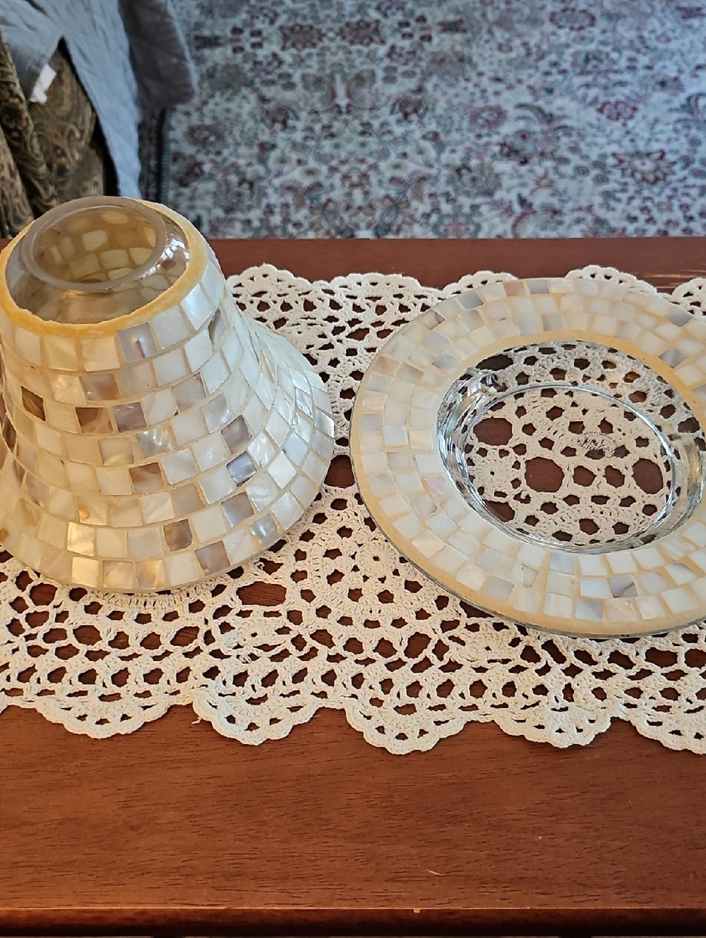 Yankee Candle Mother-of-Pearl Mosaic Candle Shade and Tray - Ivory